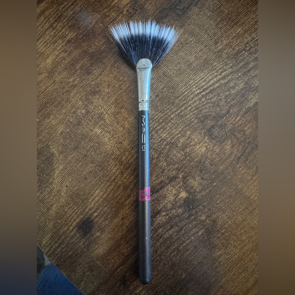 RARE Vintage | MAC Cosmetics Professional Makeup Brush |  184 Duo Fibre Fan